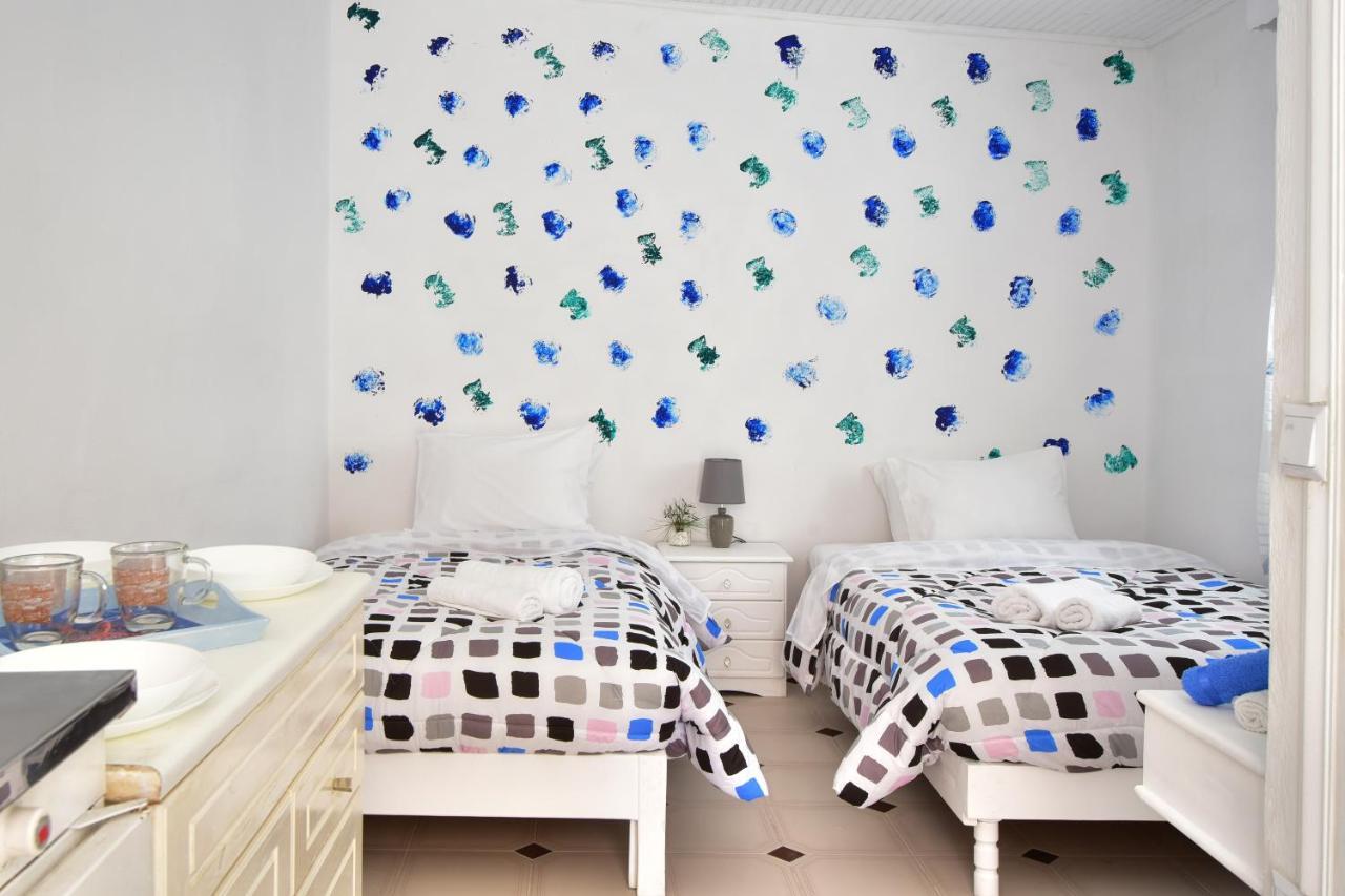 Merlyn Rooms Into The Nature, 100M From The Beach Dafnila Eksteriør billede